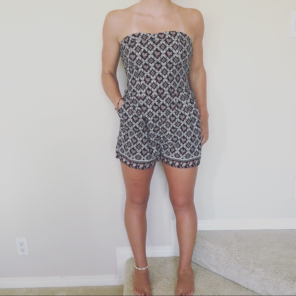 Strapless romper